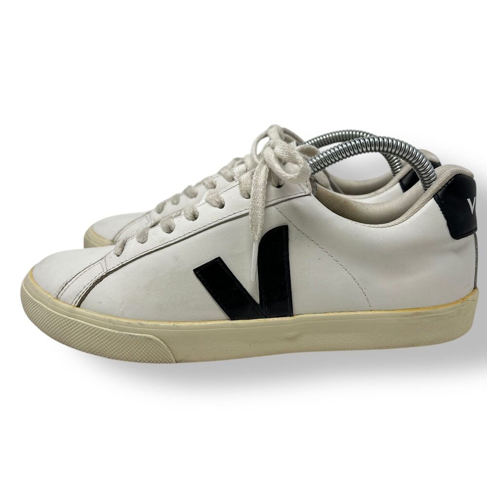 Veja Women's Campo Leather Sneakers, White Size 10